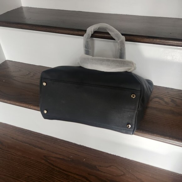 NWOT - Kate Spade Larchmont Avenue Logo Large Tote Bag Black 100% Leather - Picture 10 of 14